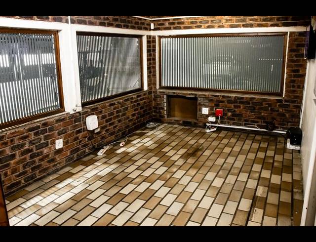 INDUSTRIAL PROPERTY TO RENT IN CAMPSDRIFT